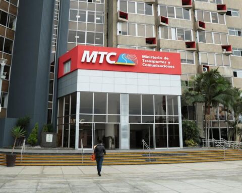 Comptroller: Transport sector has economic damage for more than S / 3,000 million