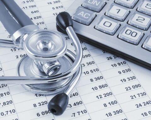 Contracting of medical expenses insurance grew 60% in the last decade