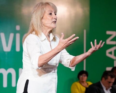 Cosse: If Uruguay opens up to China from one day to the next, goodbye national industry