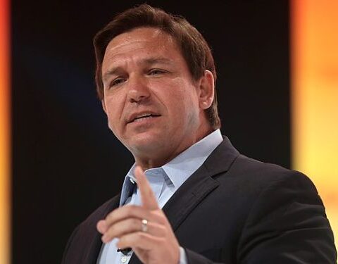 Ron DeSantis, inversiones, Cuba