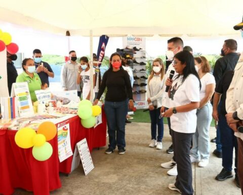 Delcy Rodríguez bricomiles carabobo alimentos proteína