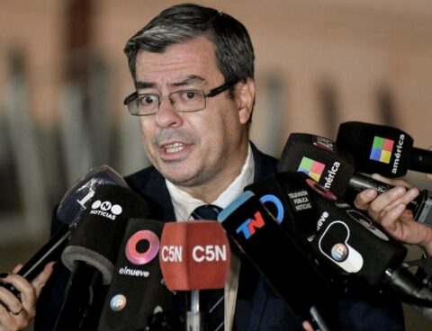 Deputy Germán Martínez repudiated the demonstration in Plaza de Mayo: "They are coup plotters"