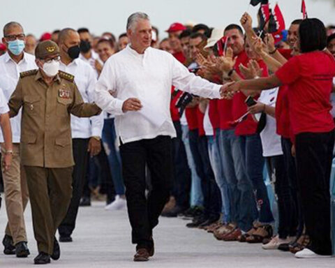 Despite the disastrous situation in the country, Díaz-Canel only sees success in Cuba