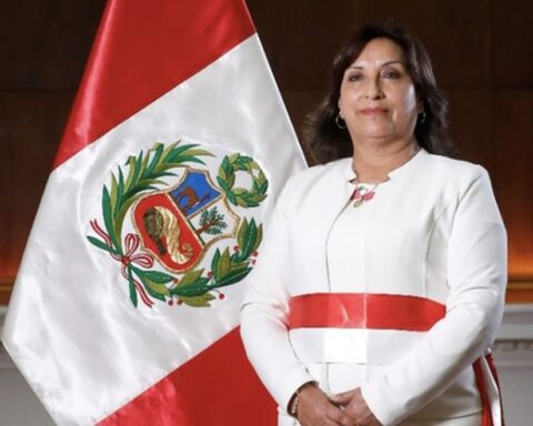 Dina Boluarte is willing to assume the presidency