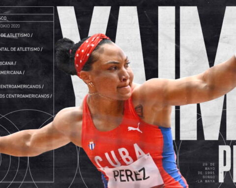 Discus thrower Yaimé Pérez leaves Cuban delegation in the United States