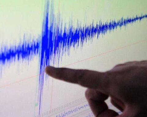 Earthquake of magnitude 6.2 shook the city of Tacna tonight