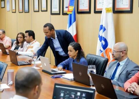 Edesur asks dissatisfied customers to go check their invoice