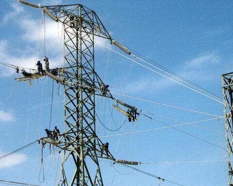 Electric power: Proinversión awards two projects for northern regions