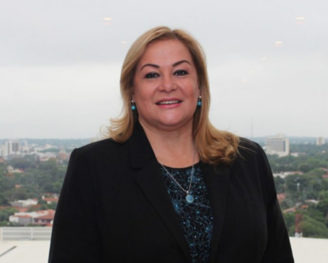 Esther Roa is a candidate for deputy for Central