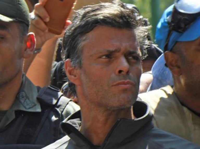 Extradited scammer was defended by Leopoldo López