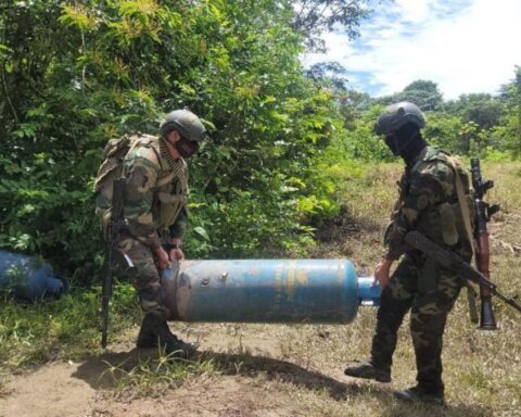 FANB deactivates four Tancol explosive cylinders in Apure