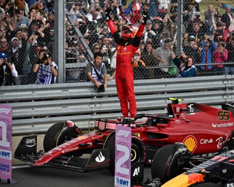 El piloto de Ferrari Carlos Sainz conquista el GP de Gran Bretaña, su primera victoria en F1