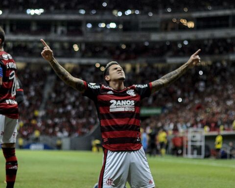 Flamengo consolidates reaction in the Brazilian with a rout over Juventude