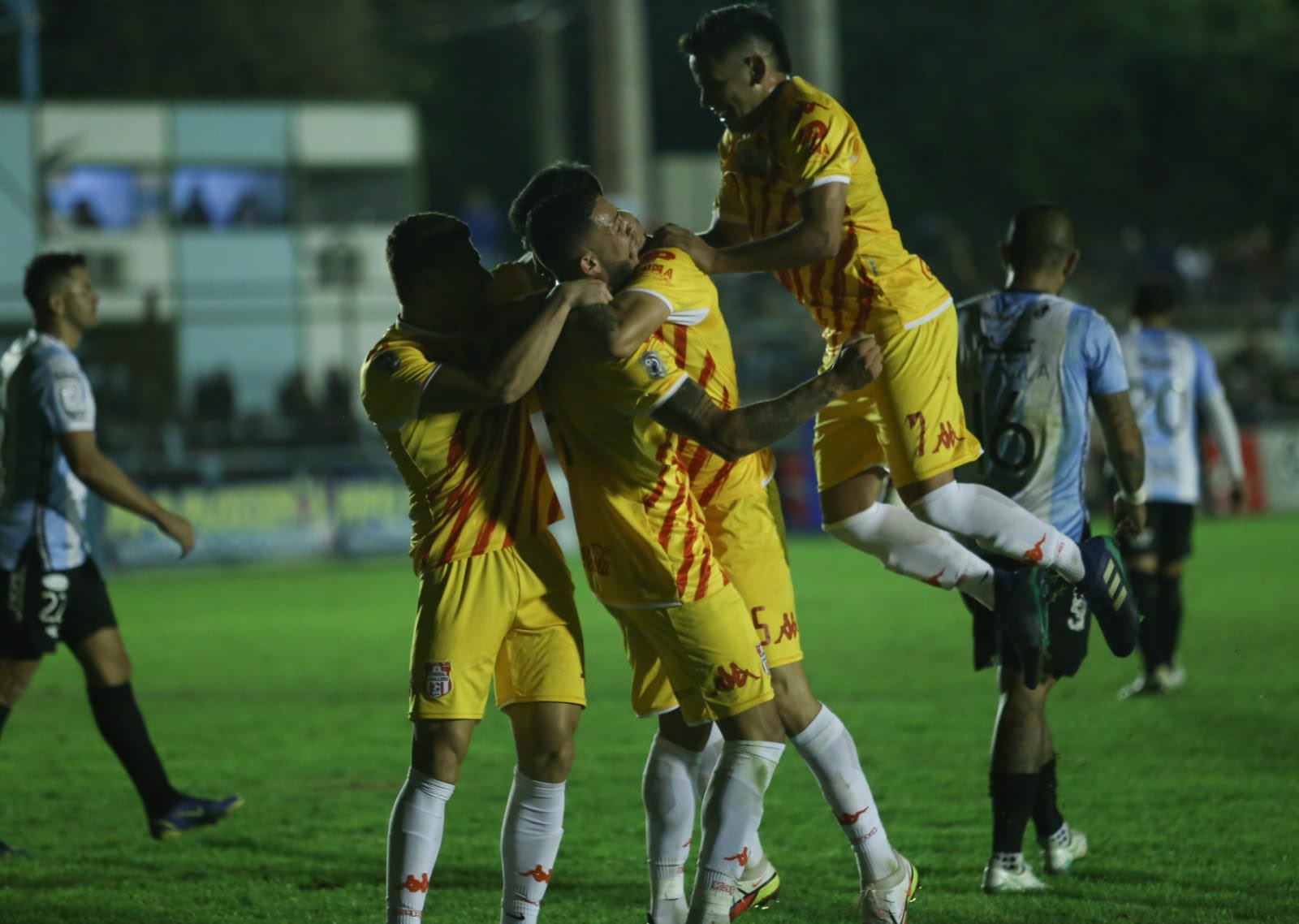 General Caballero reacts and takes a great victory from Villarrica