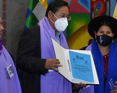 Presentación del anteproyecto de Ley en la Casa Grande