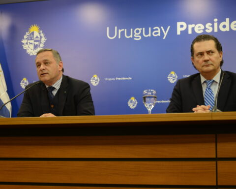 Government will appeal court ruling that prohibits vaccination to children under 13