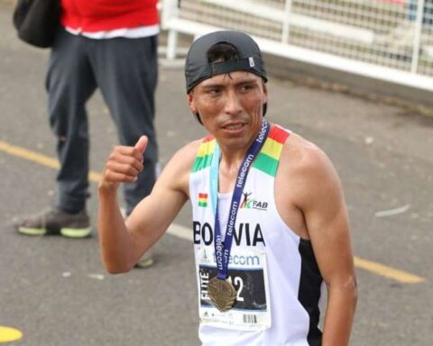 Héctor Garibay, the fastest taxi driver in all of Bolivia