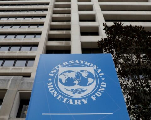 IMF completes second review of loan agreement to Panama for 2,500 million dollars