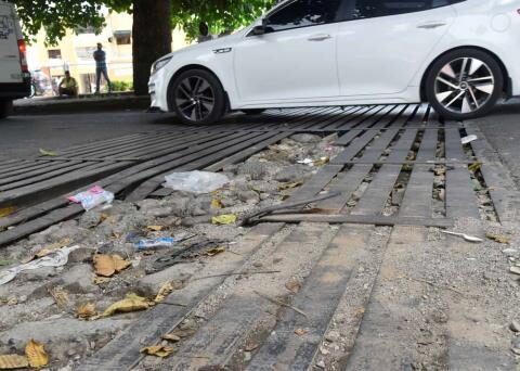 In Mandinga they want the mayor to solve the speed bump problem