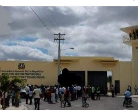 A group of people and relatives of the inmates gathered around the Anamuya Correction and Rehabilitation Center, where the prisoners staged a riot on Monday.