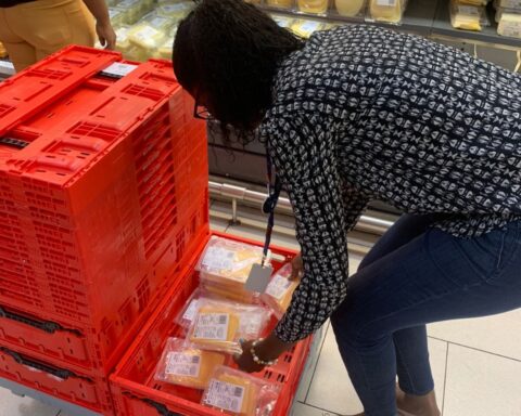 Instituciones revisan cumplimiento de etiquetado en productos lácteos