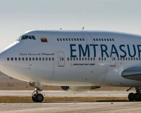 El avión de Emtrasur con bandera venezolana/Foto: AFP