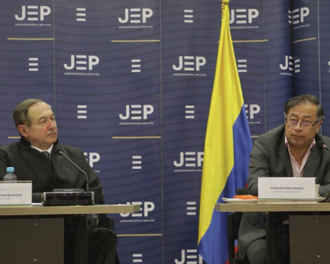 Judges of the JEP and Petro met to discuss a total peace proposal