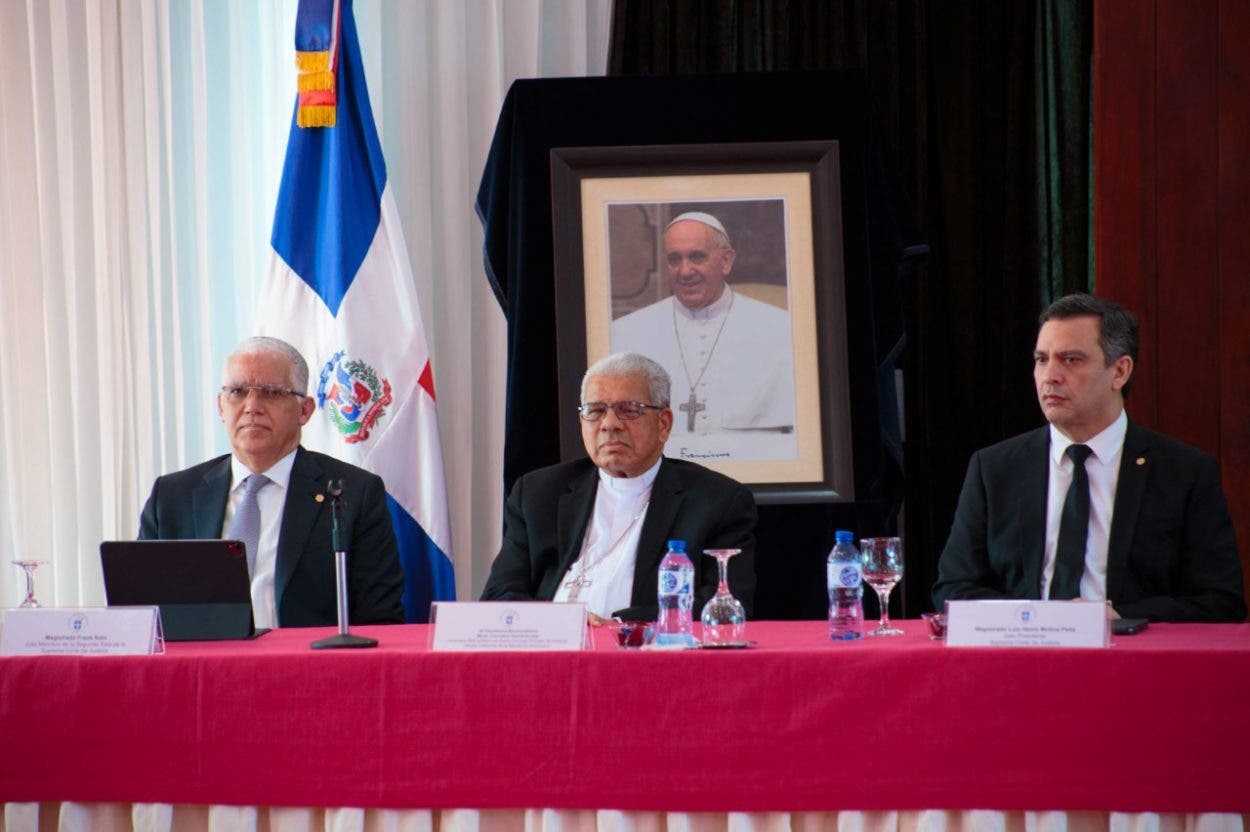 Poder Judicial presenta a obispos programa Optimización del Proceso Penal