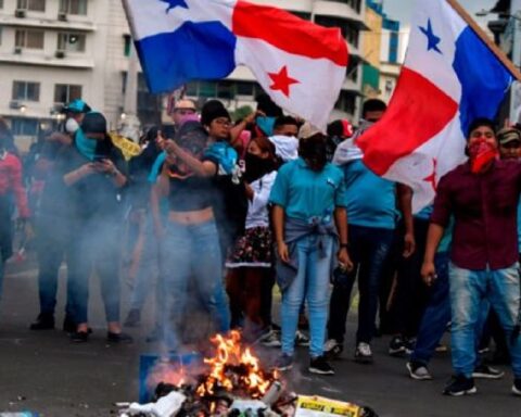 Losses estimated at $500 million during protests in Panama