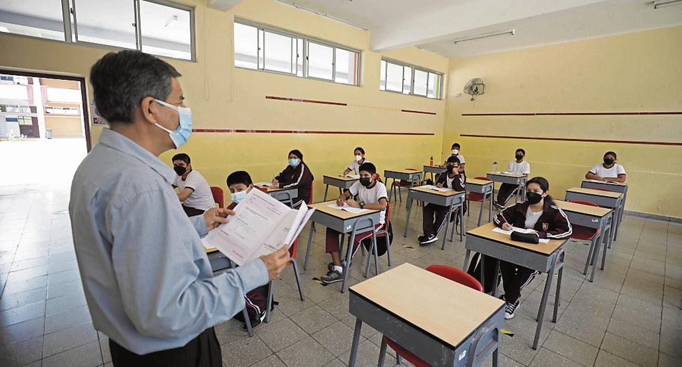 MEF transfers S/ 122.7 million to regions to pay teachers