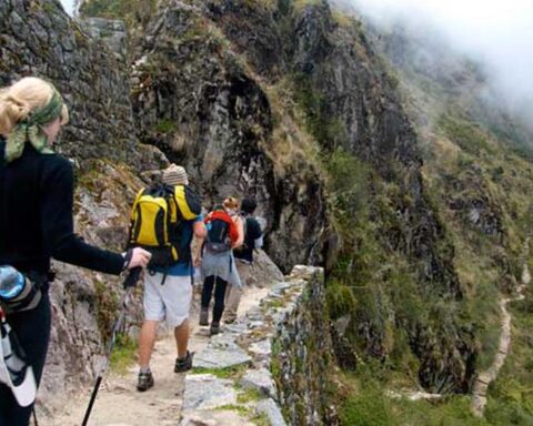 Machu Picchu: maintenance work on the Inca Trail after landslides