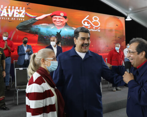 Maduro participates in the celebration of Chavez's birth