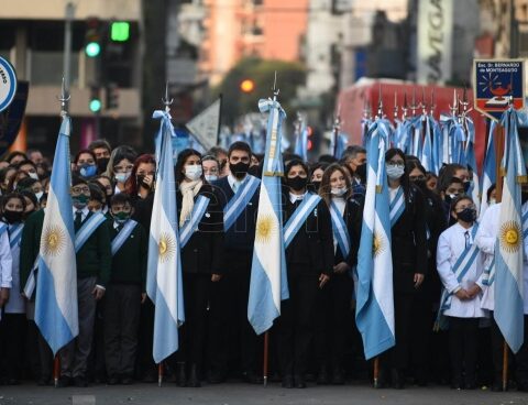 Manzur: "On July 9 you must unite us to get Argentina forward"