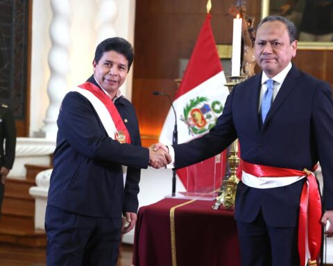 Mariano González signed a letter of resignation in advance, before being sworn in as Minister of the Interior