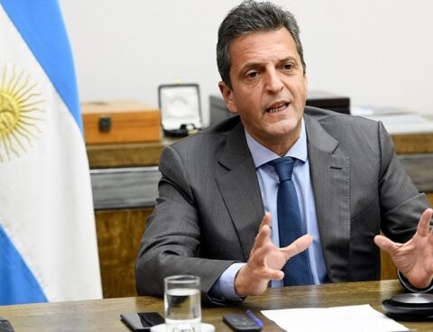 Massa reiterated that the "Monday and Tuesday" will communicate the names of those who will accompany you