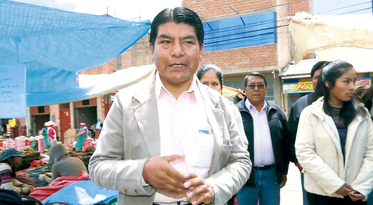 Mayor of Puno says he will keep his promises