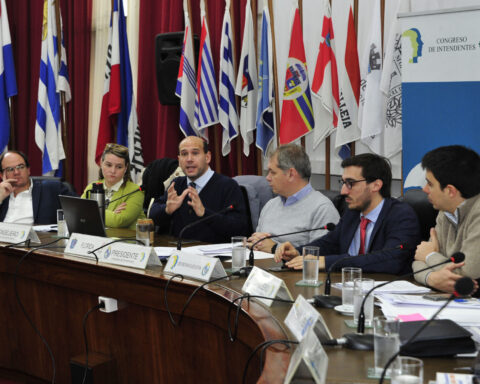 Mides and municipalities coordinate actions for the execution of personalized VAT