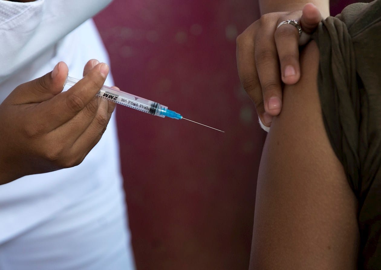 critican el uso de vacunas cubanas