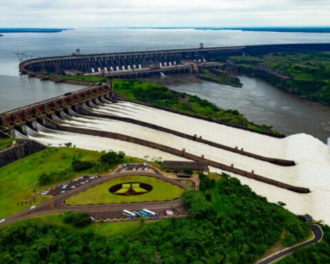 Negotiation of Itaipu is stopped due to lack of rate