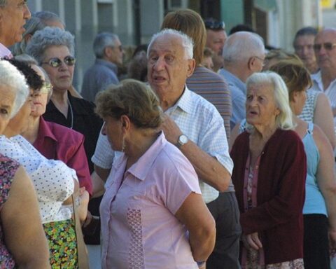 Olmos: The FA tripled retirement and minimum pensions, it is not good to ignore what has been done