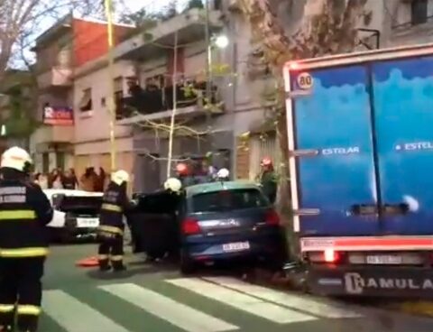 One dead and five injured by violent accident in La Paternal