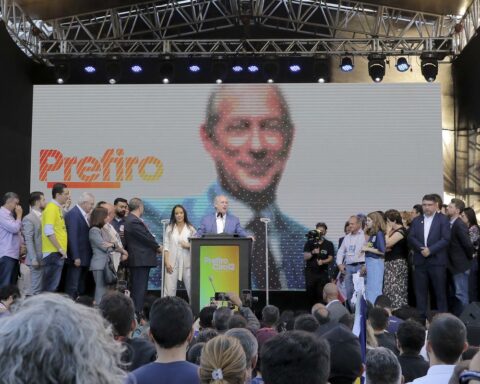 PDT launches Ciro Gomes' candidacy for the Presidency of the Republic
