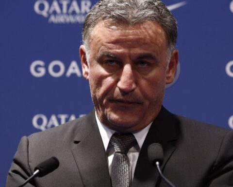 PSG hire Galtier as manager, hours after firing Pochettino