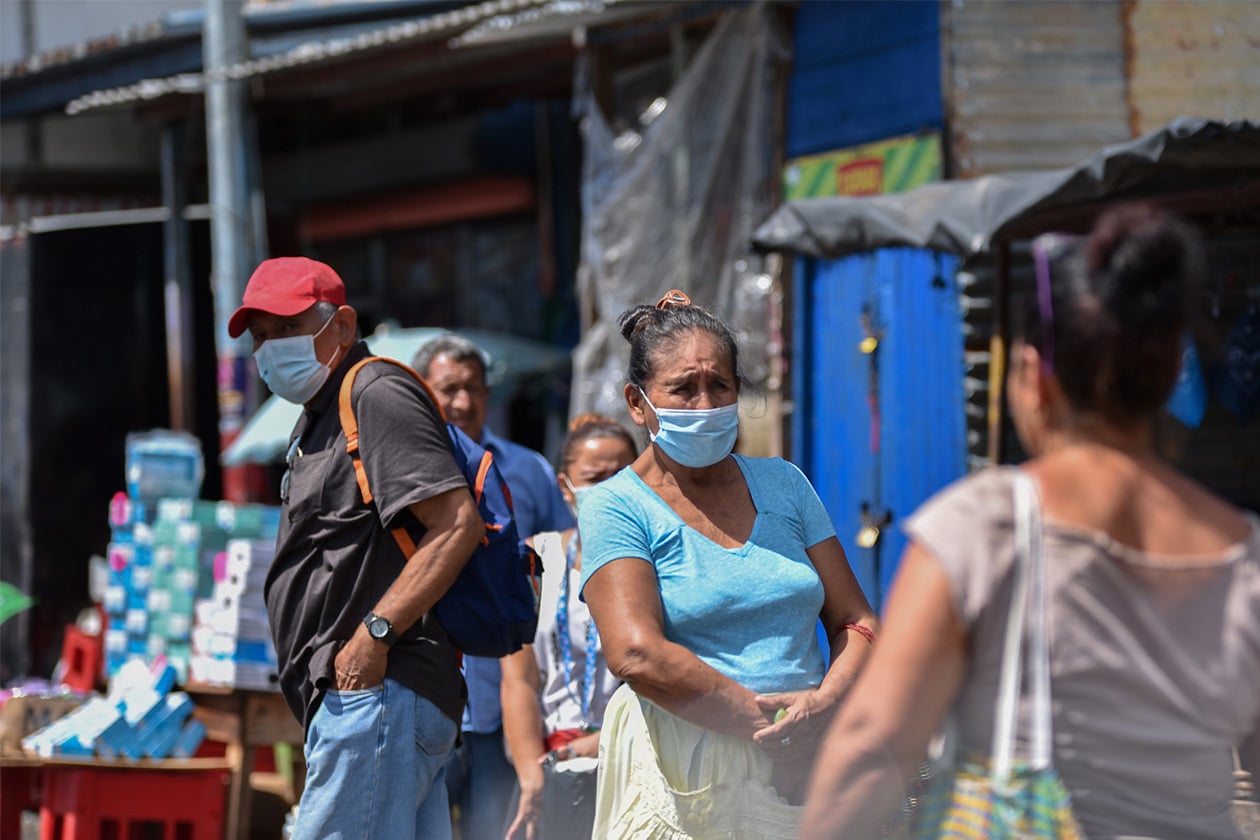 Pandemic in Nicaragua is at its lowest point, but doctors recommend not to trust