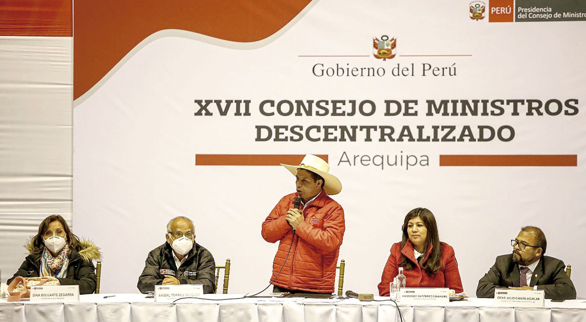 Pedro Castillo: they question the lack of proposals for southern regions in presidential message