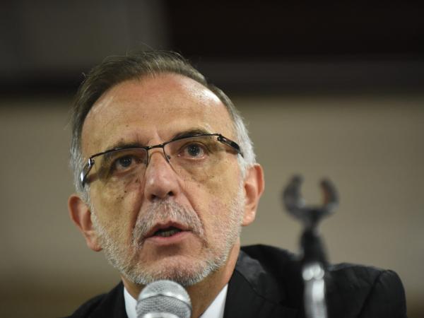 Petro appoints Iván Velásquez Gómez as the new Minister of Defense
