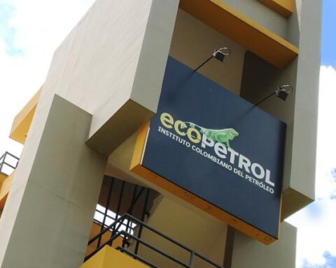 Petro's warning to Ecopetrol about its clean energy plan