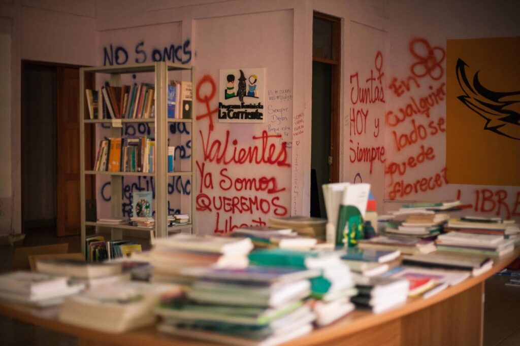 Police take facilities of La Corriente Feminista