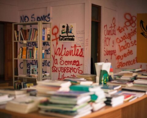Police take facilities of La Corriente Feminista