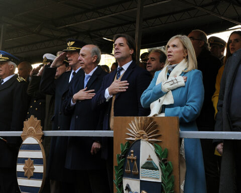 President Lacalle Pou led an act for a new anniversary of the Jura of the Constitution of 1830